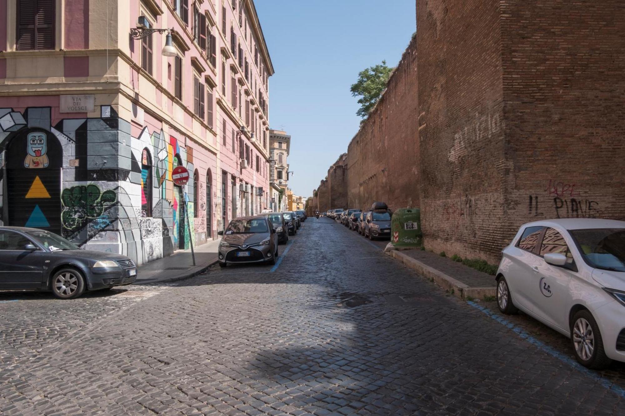 Half Palace, Relaxing Apartment In Rome San Lorenzo Exterior foto